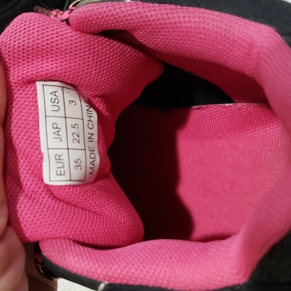 Pink and black snickers kids size 3 - Picture 4 of 8